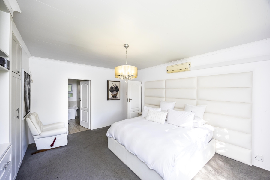 4 Bedroom Property for Sale in Beacon Bay Eastern Cape